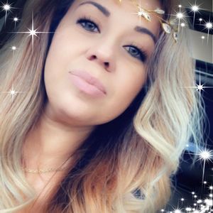 Meet your Posher, Eve andrea